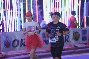 BIB: 134, 4915
                            <button type="button" onclick="openModal(23205785)" class="btn btn-primary btn-sm float-right btn-popup" data-toggle="modal" data-target=".modal-high-quality">
                        <i class="fas fa-shopping-cart"></i> Add to Cart
                    </button>
                                            <button type="button" onclick="isThisMe(23205785, true)" class="btn btn-success btn-sm float-right btn-popup btn-isme hidden" data-toggle="tooltip" data-placement="bottom" title="นี่คือรูปของคุณใช่ไหม คลิกที่นี่เพื่อเอาเข้าอัลบั้ม">
                        <i class="fas fa-plus"></i> Add to album
                    </button>
                    <button type="button" onclick="isThisMe(23205785, false)" class="btn btn-warning btn-sm float-right btn-popup btn-isnotme hidden">
                        <i class="fas fa-ban"></i> Remove from album
                    </button>